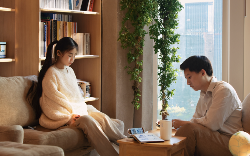 青少年情绪疏导｜高一女生从失眠封闭到重返校园，不愿上学的心理干预怎么做